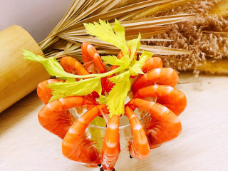 13、白灼大虾,装饰一下