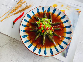 15、青椒皮蛋,青椒皮蛋麻辣鲜香，开胃又下饭