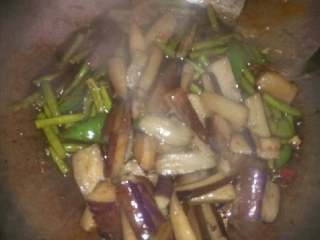 12、茄子豆角,收干汁起锅