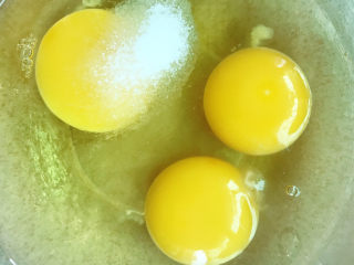 6、生蚝煎蛋,鸡蛋放盐