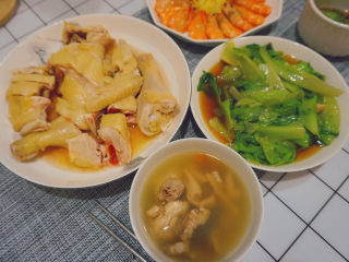 11、胡椒猪肚鸡,胡椒猪肚鸡汤就出来啦，超级美味