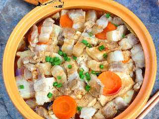 13、五花肉豆腐锅,成品。