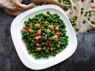 12、蒜茸虾仁炒豌豆,上碟即可食用
