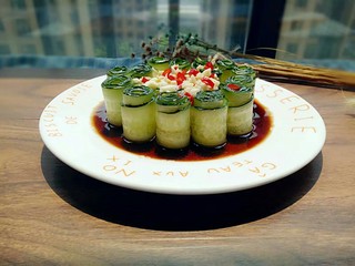14、凉拌黄瓜卷,香味扑鼻