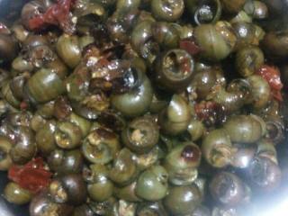 6、香辣螺狮,大火煮开炖十五分钟左右，至入味即可享用