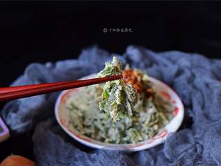 10、蒸芹菜叶,吃时把菜沾料汁就可以了