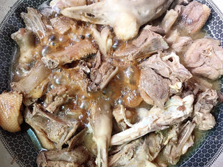 12、五味鹅(五杯鹅),大火烧开