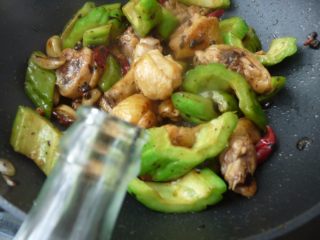 10、苦瓜烧鸡腿,下酒爆透