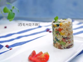 16、虾干炒饭(儿童营养餐),摆盘可以稍微做点造型,当当当当~