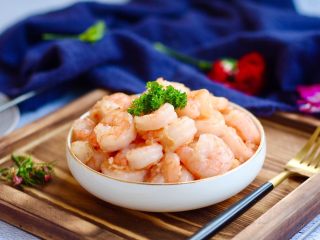 19、春节初二回娘家三鲜卤面四拌菜之三 清炒虾仁,成品图。