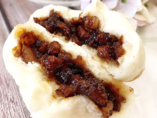 25、广式叉烧包,成品图