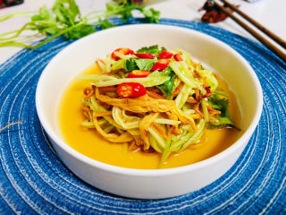 15、黄瓜凉拌金针菇,黄瓜凉拌金针菇成品图