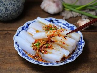 10、绿豆凉粉,道做法简单、爽口开胃的绿豆凉粉就做好了,味道不错,再也不用去外面买着吃了!