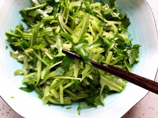 15、莴笋黄瓜芝麻菜,非常清爽好吃