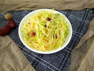 19、凉拌尖椒土豆丝,成品图