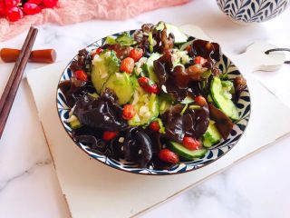 13、凉拌木耳黄瓜,成品