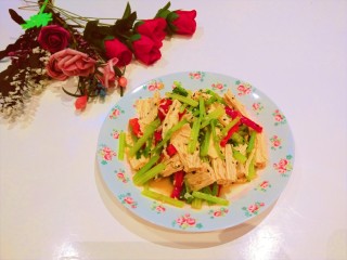 26、芹菜拌腐竹,成品图
