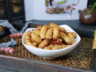 12、多味花生,全家人一会剥完了……