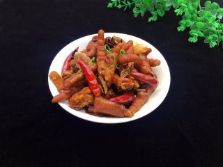 22、香辣卤鸡爪,完成，成品图。