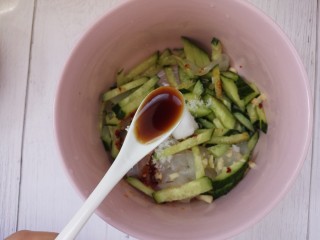 10、拉皮凉菜,一勺醋