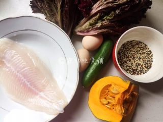 1、香煎巴沙鱼南瓜藜麦沙拉,食材。