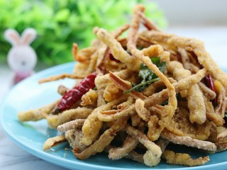 12、干煸茶树菇,关火装盘～