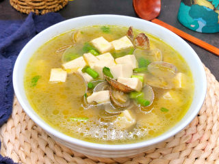 18、花蛤豆腐汤,这个汤真的好鲜美，一定要尝尝看