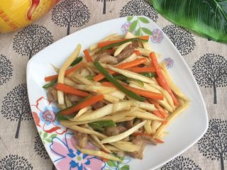 9、炒三丝,完成，上碟