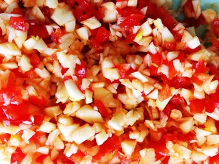 7、一虾三吃～阿根廷大红虾的花样吃法,大蒜和红辣椒洗干净切碎