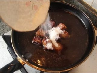 6、糖醋排骨,加白糖
