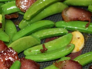 14、腊肉炒甜豆,下腊肉