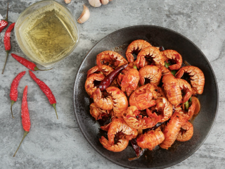 17、简单易做的啤酒烧虾尾,父亲节的最佳下酒菜,成品展示