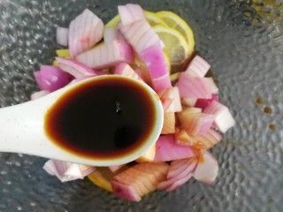 14、柠檬鸡爪,5汤匙香醋