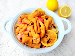 20、柠檬鸡爪,香菜忘记放了，记得吃的时候放点香菜哦