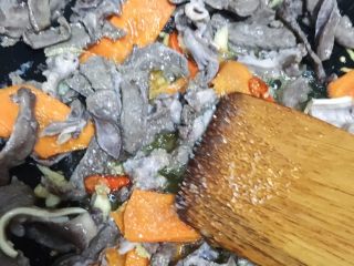 11、火爆猪心,加一丢丢的白砂糖提味