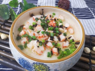 37、莲藕饼,放入浇过油的葱花