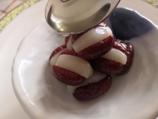 22、心太软,摆好后淋上糖水即可(蜂蜜水更好)