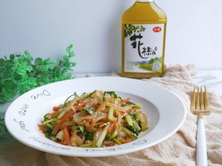 12、凉拌海蜇,美味。