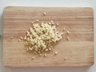 8、蒜蓉小油菜,蒜切末