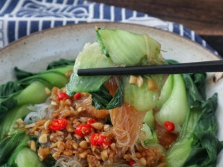 16、蒜蓉小油菜,青翠爽口的蒜蓉小油菜就做好了