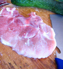 1、香煎猪排,猪排洗净，擦干