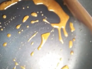 5、红烧猪蹄,小火熬制金黄色