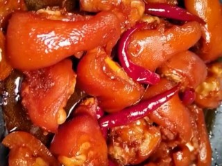 11、红烧猪蹄,红烧排骨做好