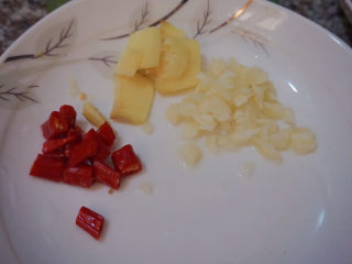 8、红烧草鱼,还有少许红米椒