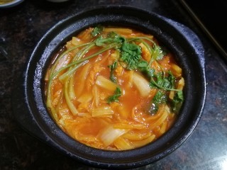 6、番茄火锅底料炖娃娃菜排骨煲,成品图