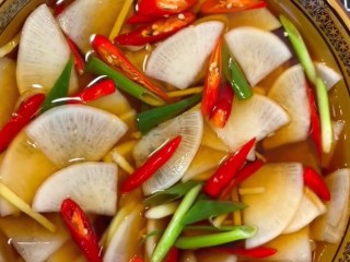 7、爽口白萝卜,酸辣萝卜制作完成