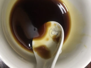 12、蚝油金针菇,搅拌均匀