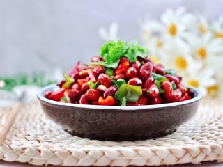 16、醋泡花生米,成品