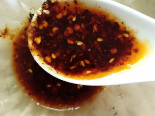 15、芹菜拌腐竹,一勺红油辣椒