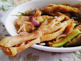 21、无骨鸡爪,开动啦。